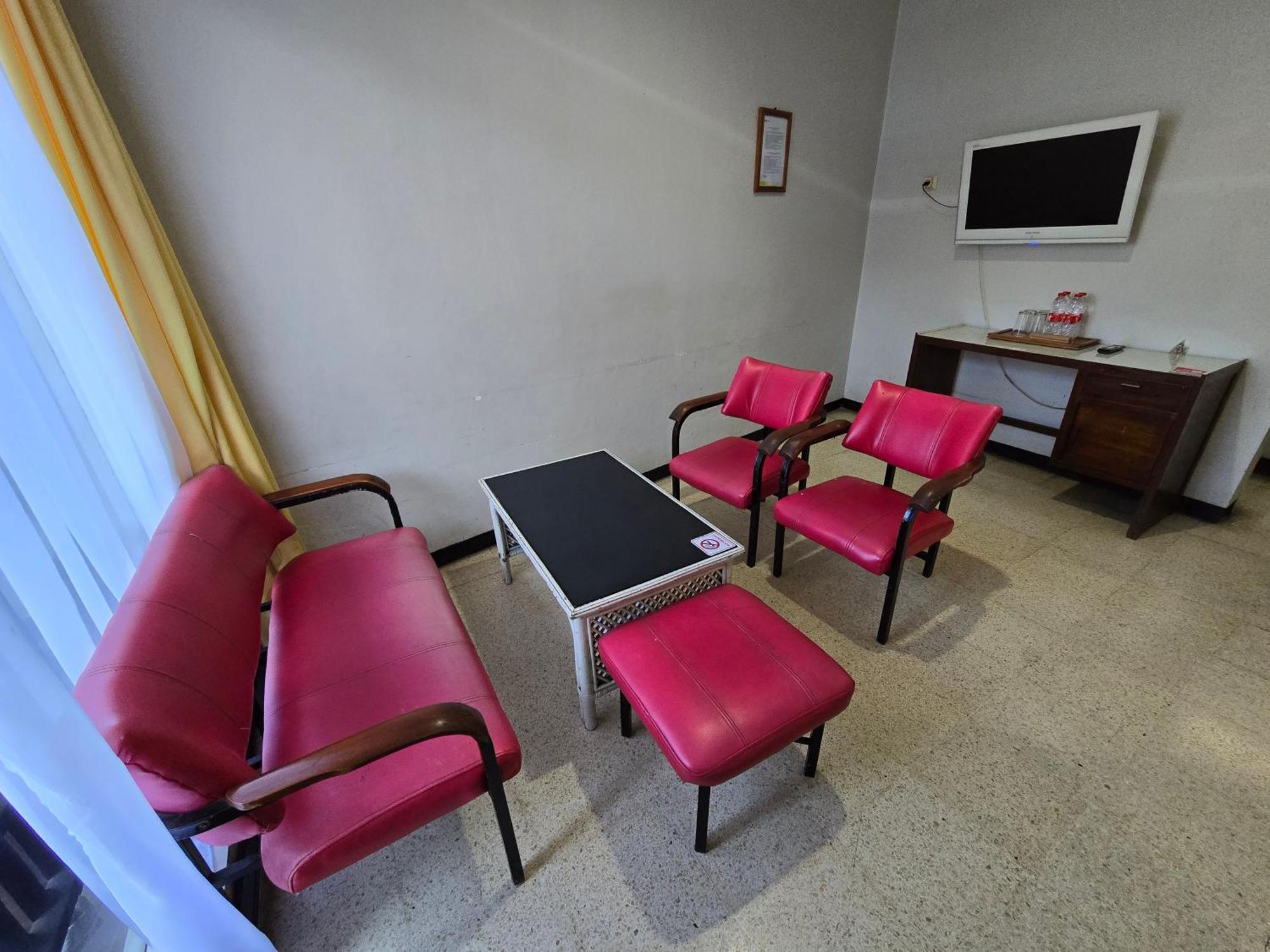 Kusma Hotel Bandungan Семаранг Екстериор снимка