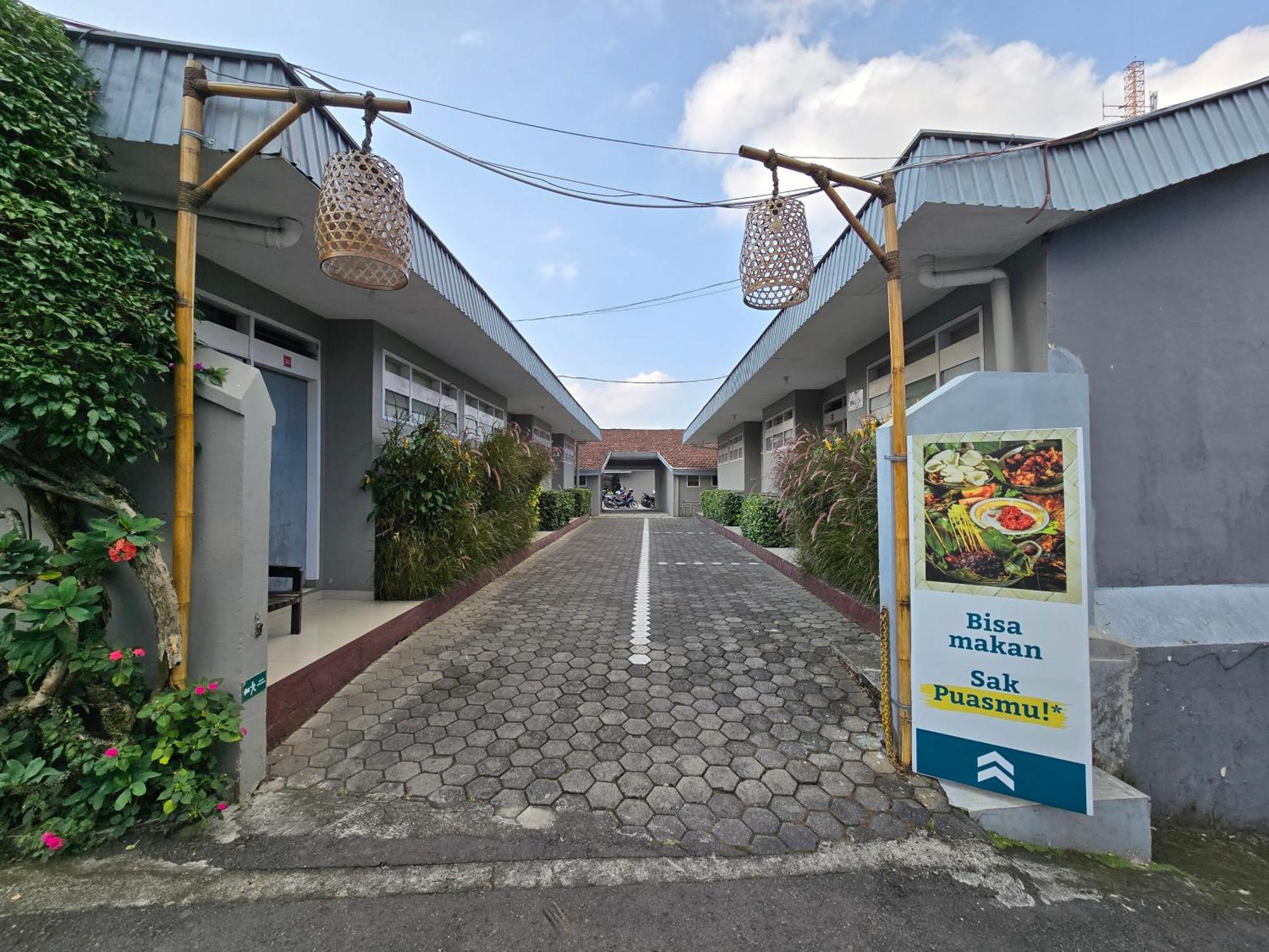 Kusma Hotel Bandungan Семаранг Екстериор снимка