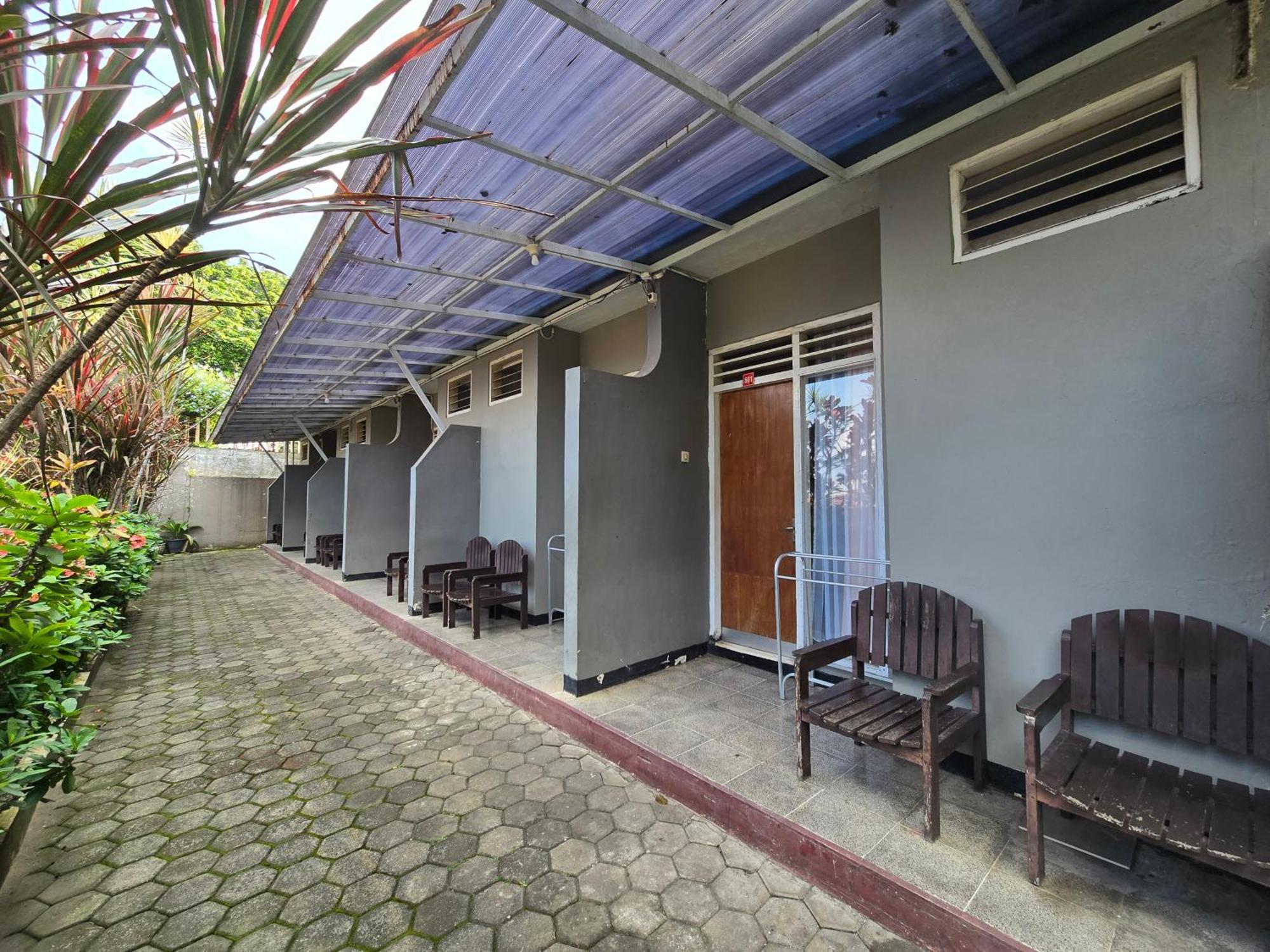 Kusma Hotel Bandungan Семаранг Екстериор снимка